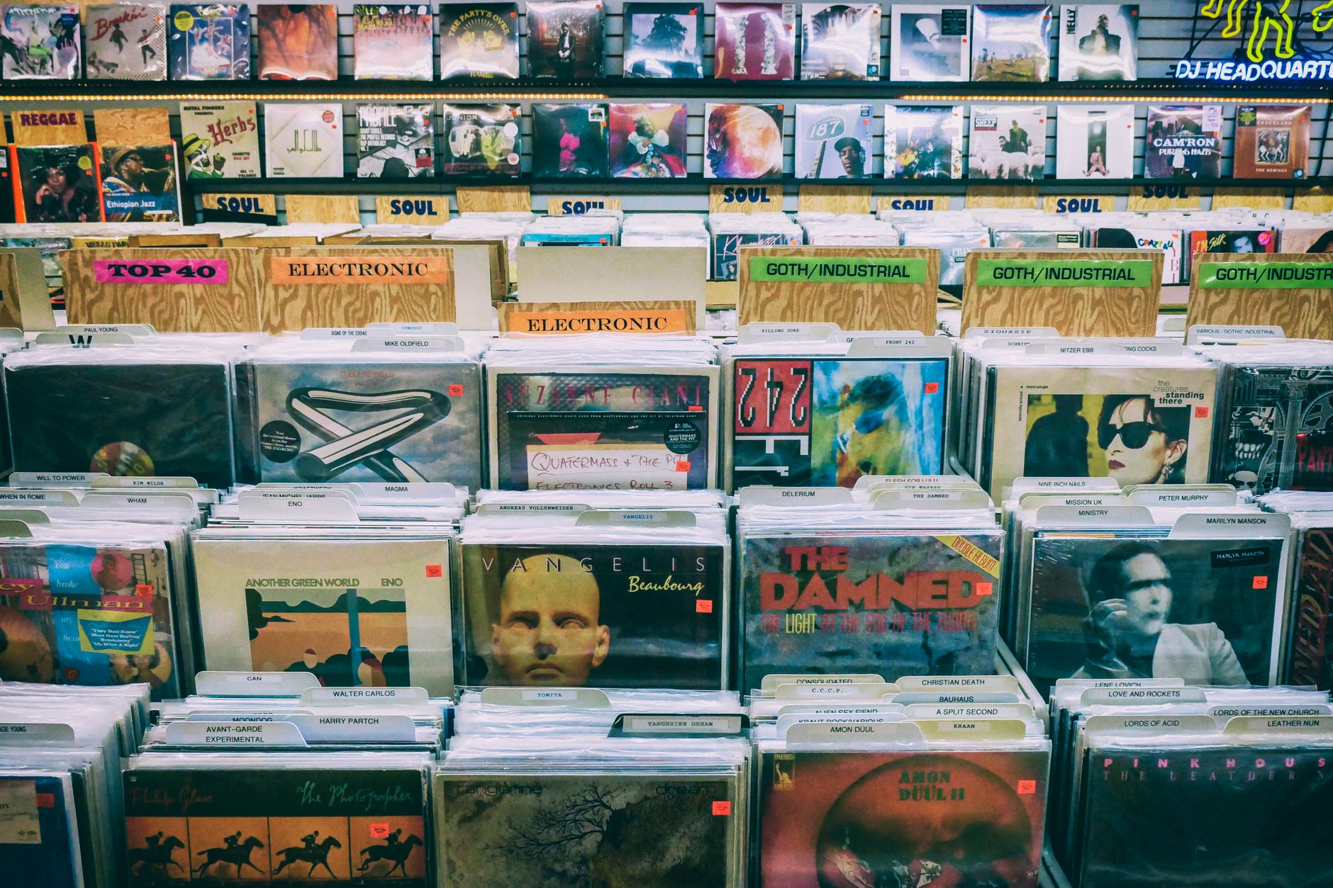 How the Charts Actually Count a Hit
